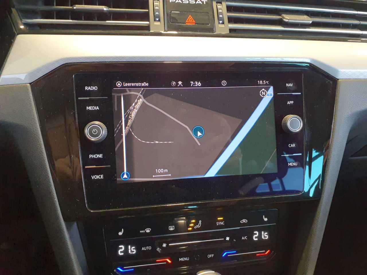 Volkswagen Passat Variant 2.0 TDI Business NAVI LED AID SHZ PDC 8