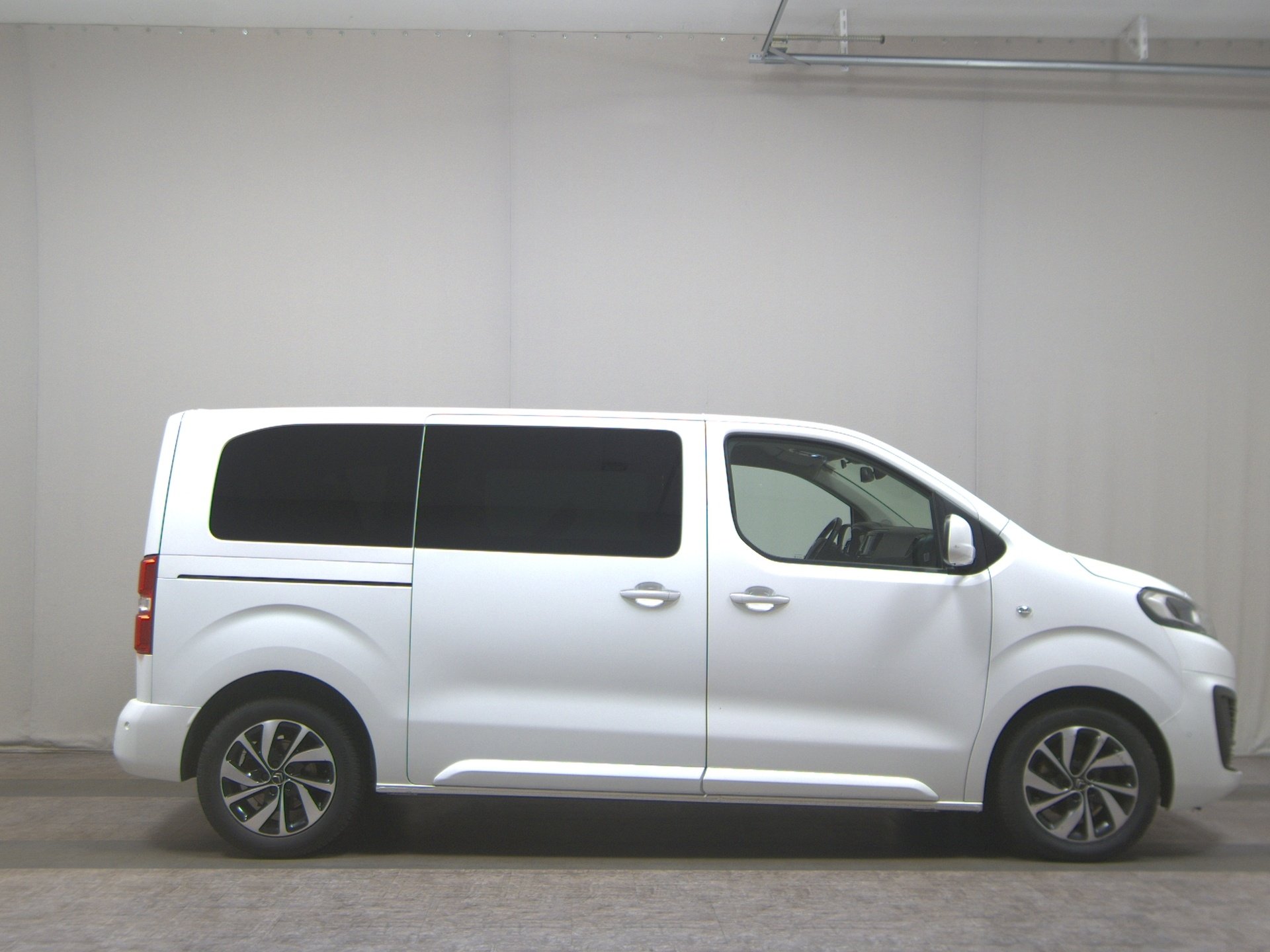 Citroën SpaceTourer 2.0 BlueHDi M Shine 8-Sitze Navi RFK