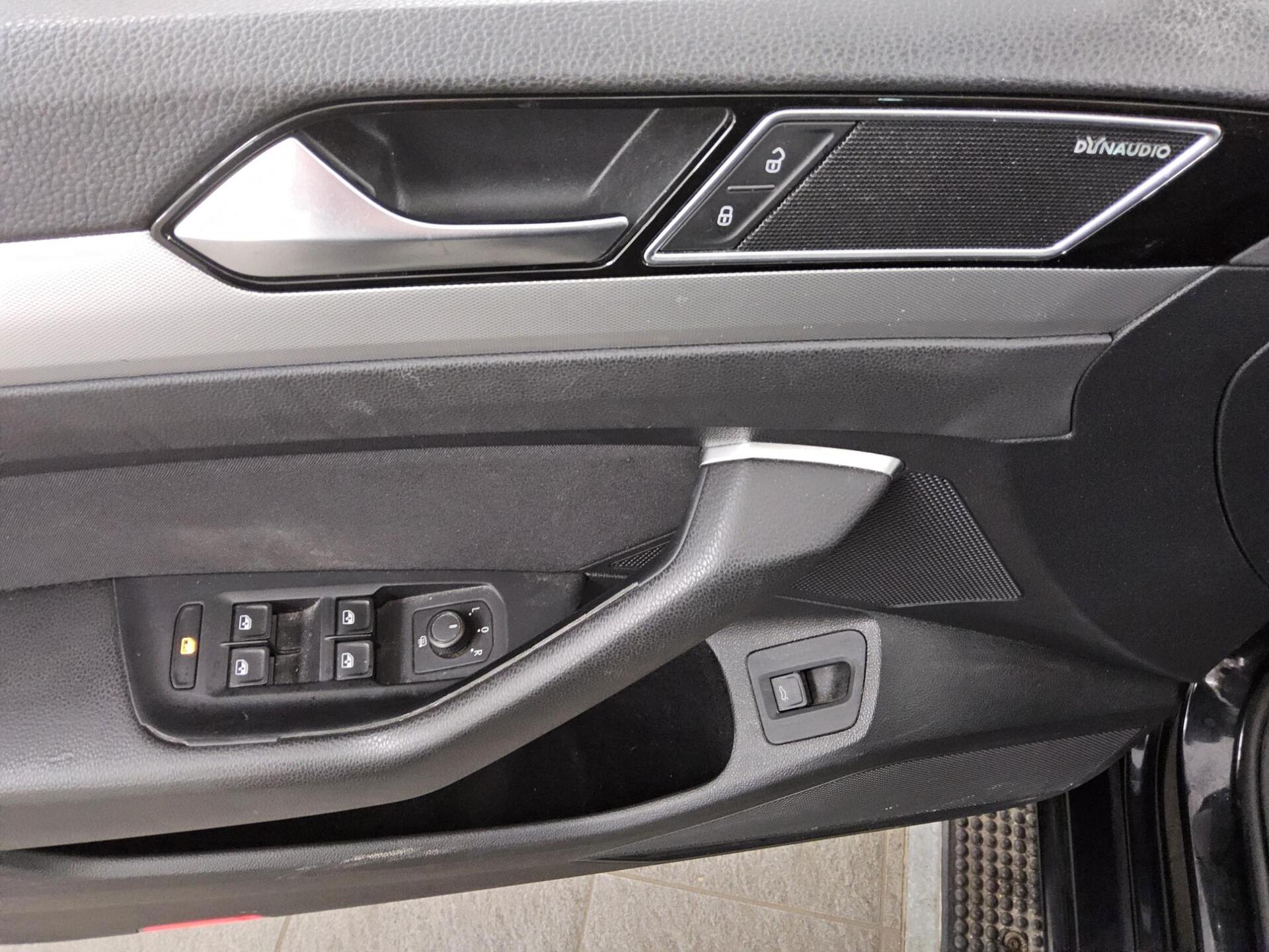 Volkswagen Passat 2.0 TDI Comf. Navi LED PDC SHZ ACC 9