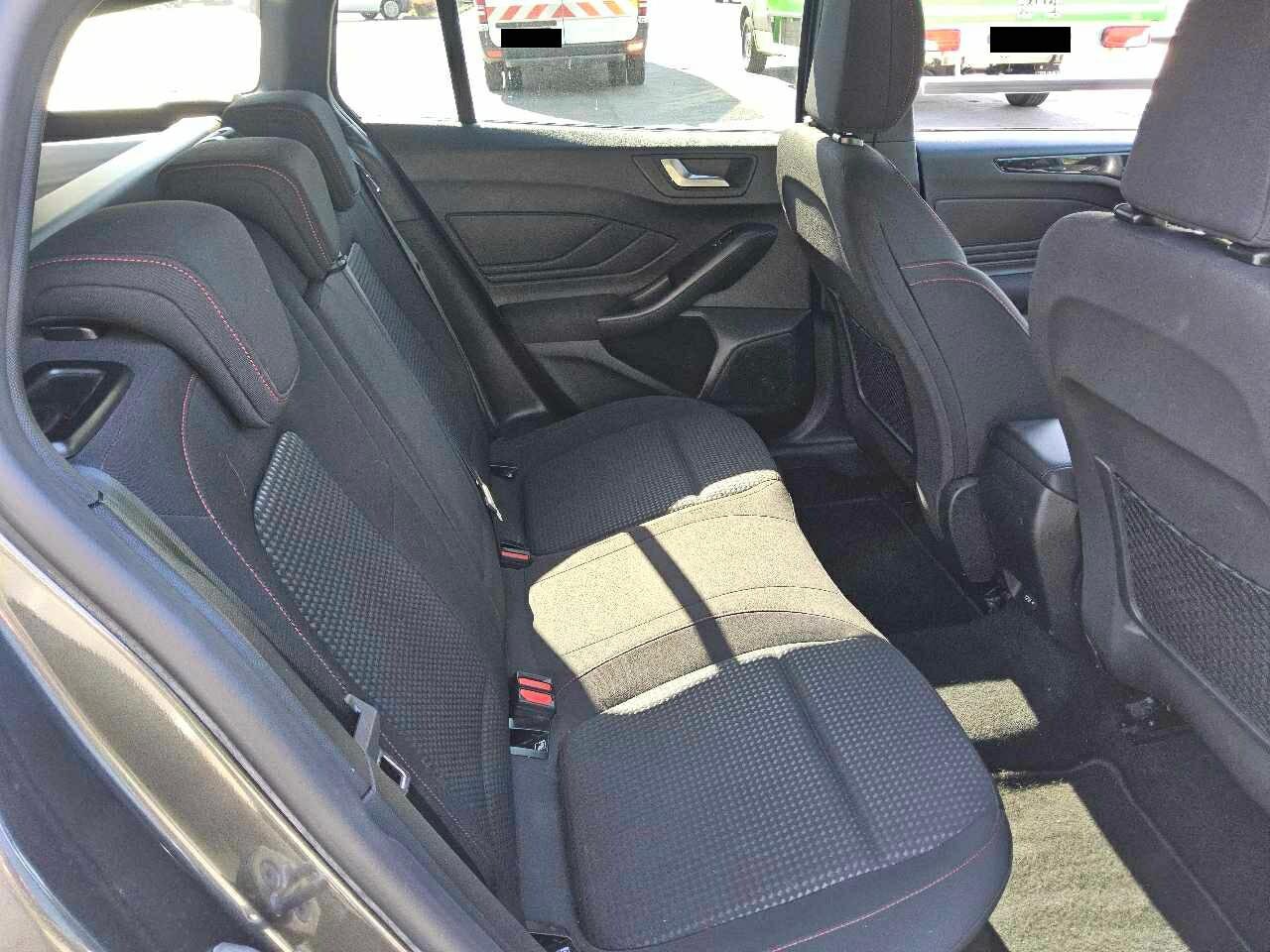Ford Focus Turnier 1.5 EB ST-Line Navi LED HuD RFK 9