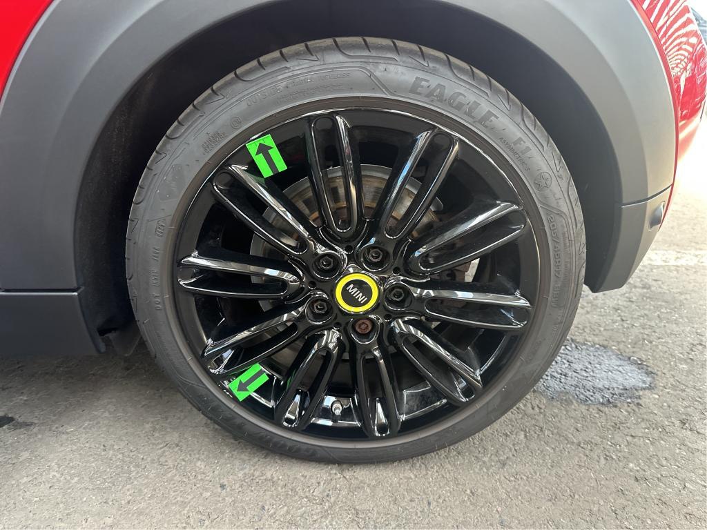 MINI Cooper SE NAVI LED SHZ PANO RFK 12