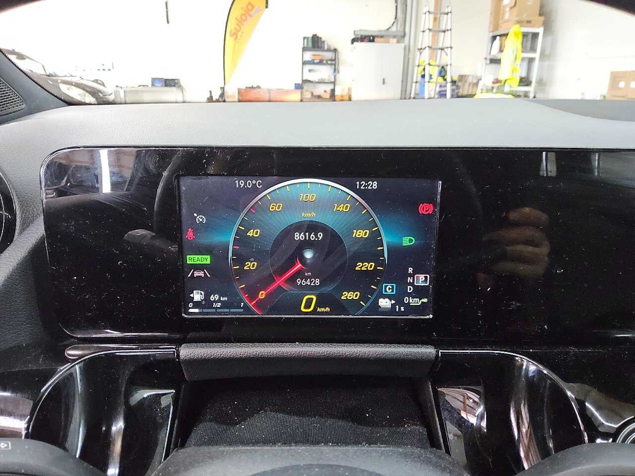 Mercedes-Benz B 250 e Navi MBUX Pano T-Leder AHK 6