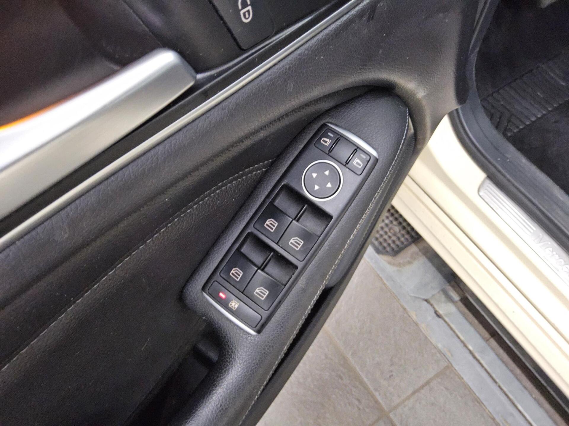 Mercedes-Benz B 180 d Style Leder Navi AHK SHZ 9
