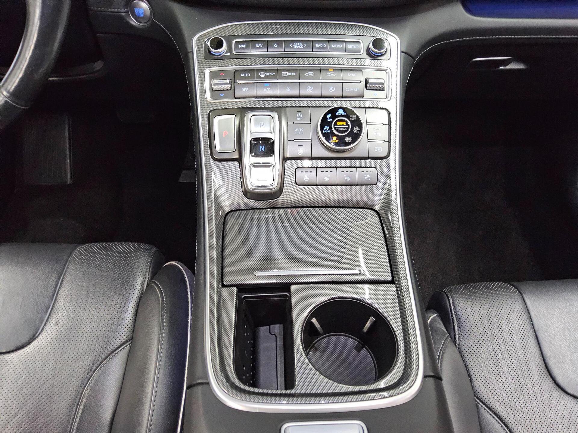 Hyundai Santa Fe 2.2 CRDI 4WD Prime Navi LED Pano AHK 6