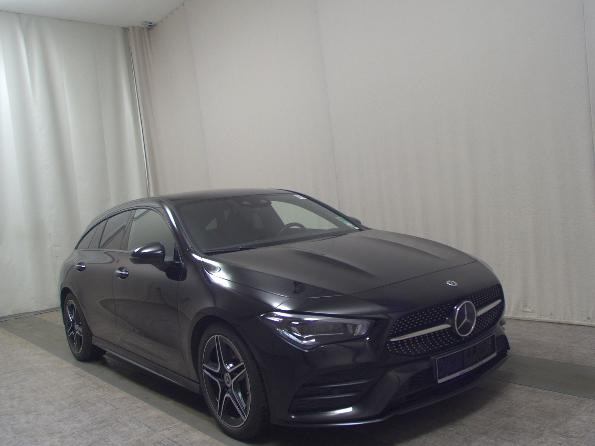 Mercedes-Benz CLA 220 SB d AMG-Line Night Navi LED Sound AHK 3