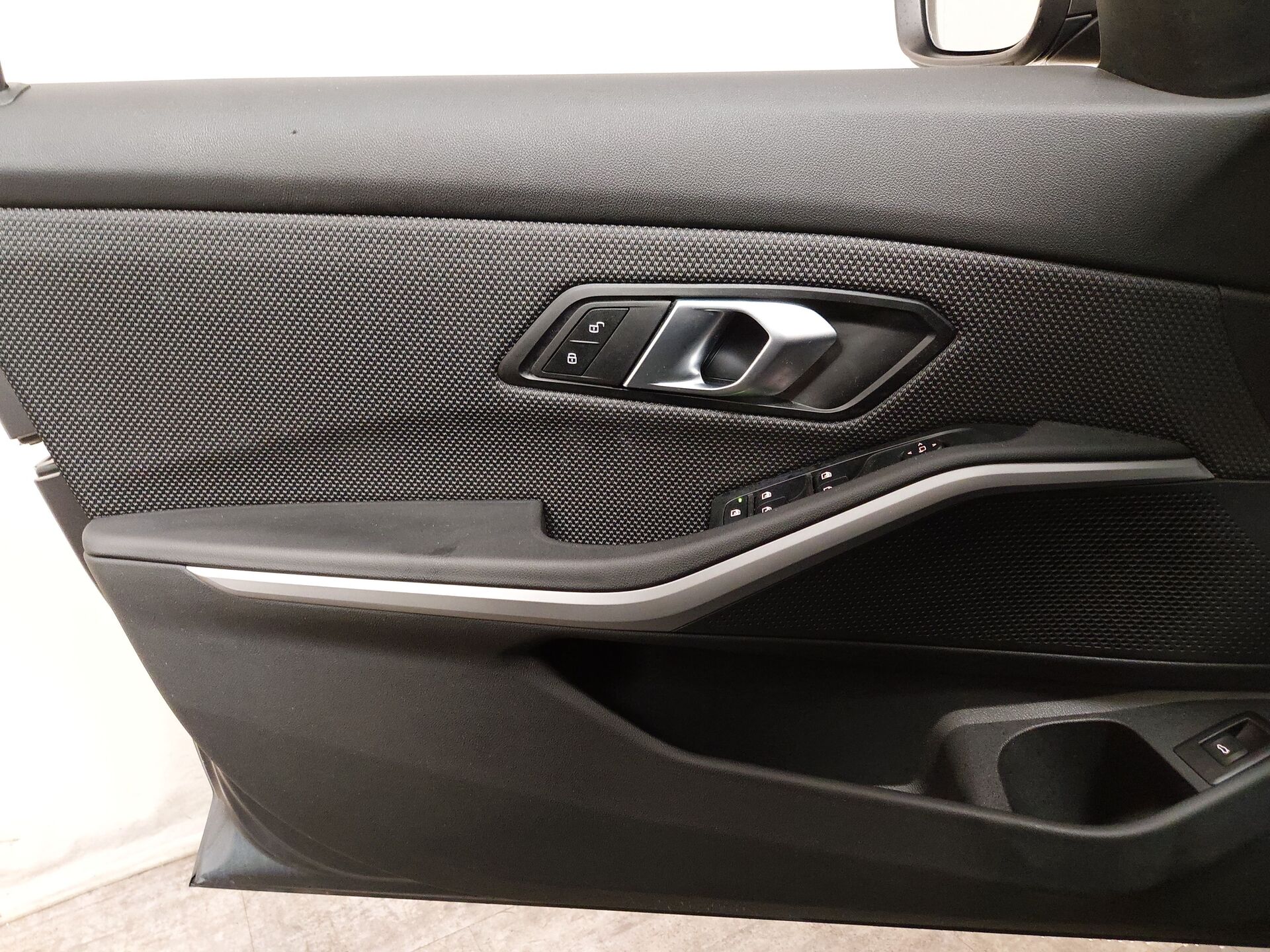 BMW 320d Touring xDr Advantage Nav LED LC prof. PDC 10