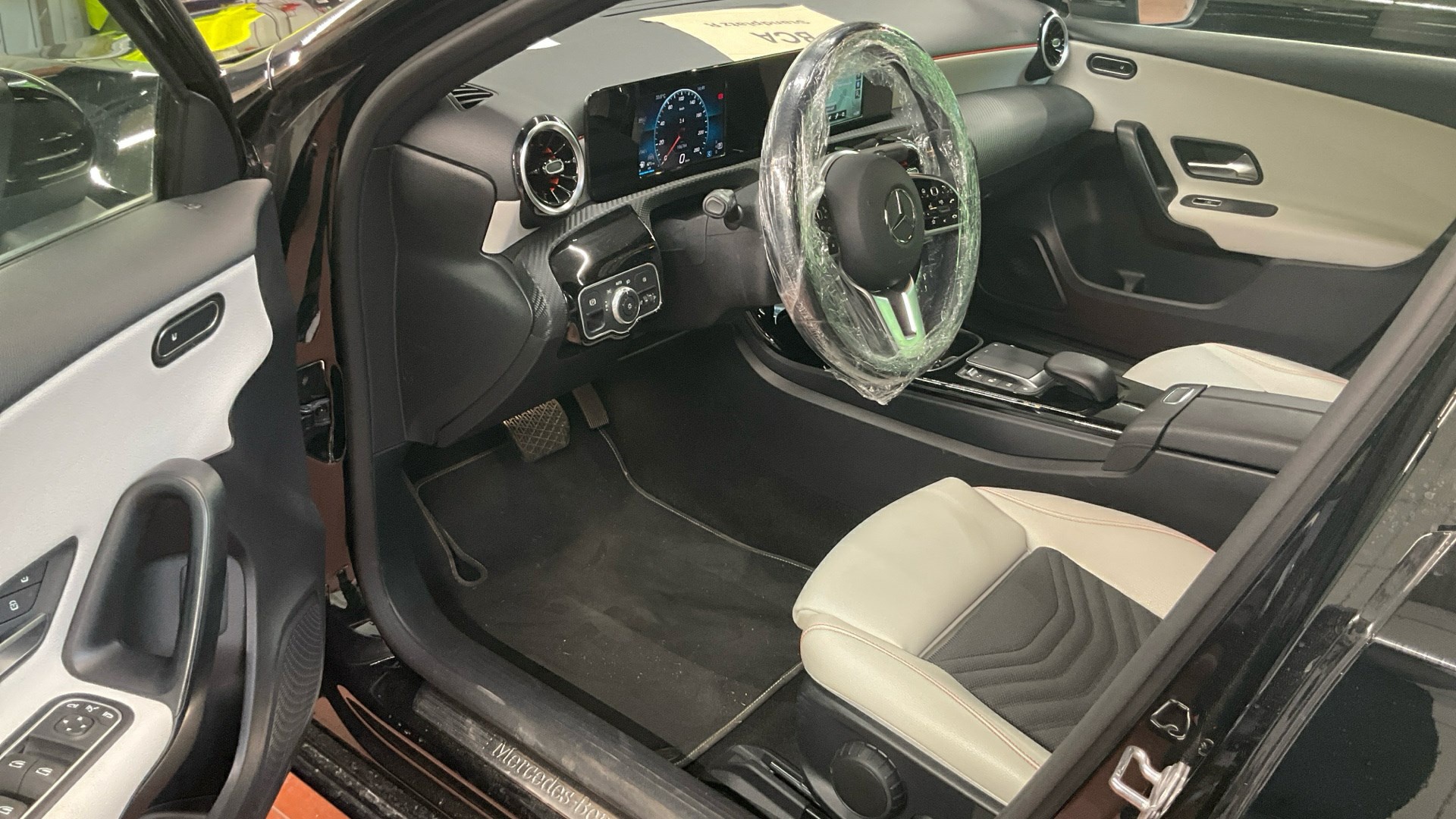 Mercedes-Benz A 180 Style T-Leder NAVI KLIMAAUT MBUX 5