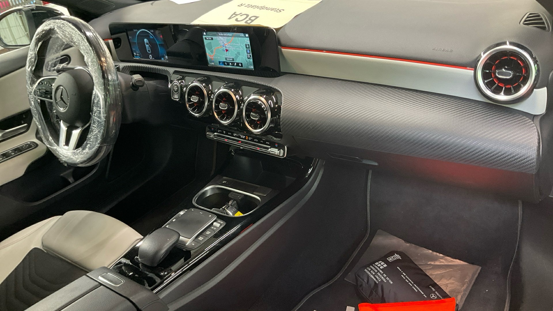Mercedes-Benz A 180 Style T-Leder NAVI KLIMAAUT MBUX 6