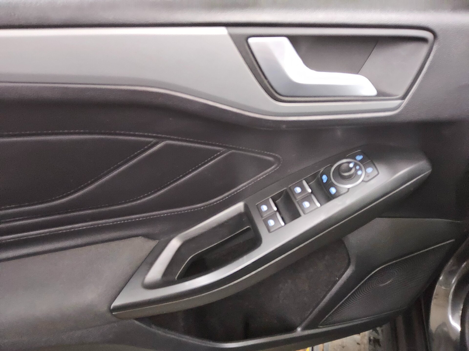 Ford Focus Turnier 1.5 EB Cool&Connect coo 9