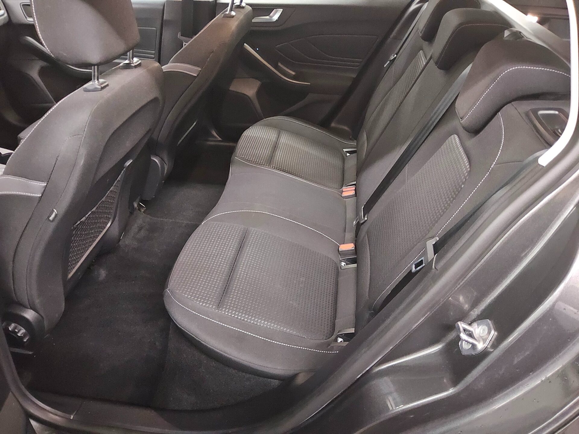 Ford Focus Turnier 1.5 EB Cool&Connect coo 13