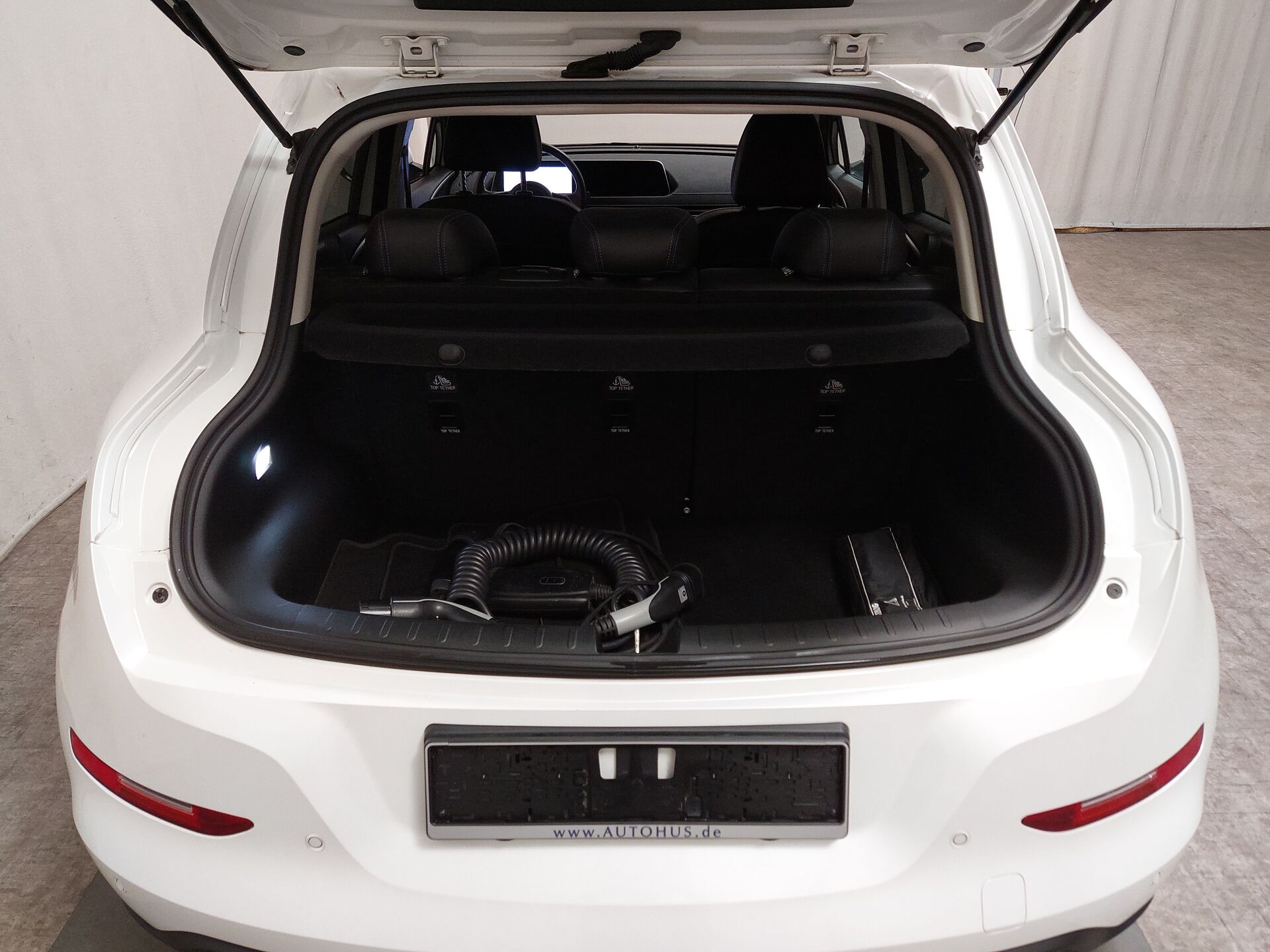 ORA Funky Cat T-LEDER NAVI KLIMAAUT LED PDC 19