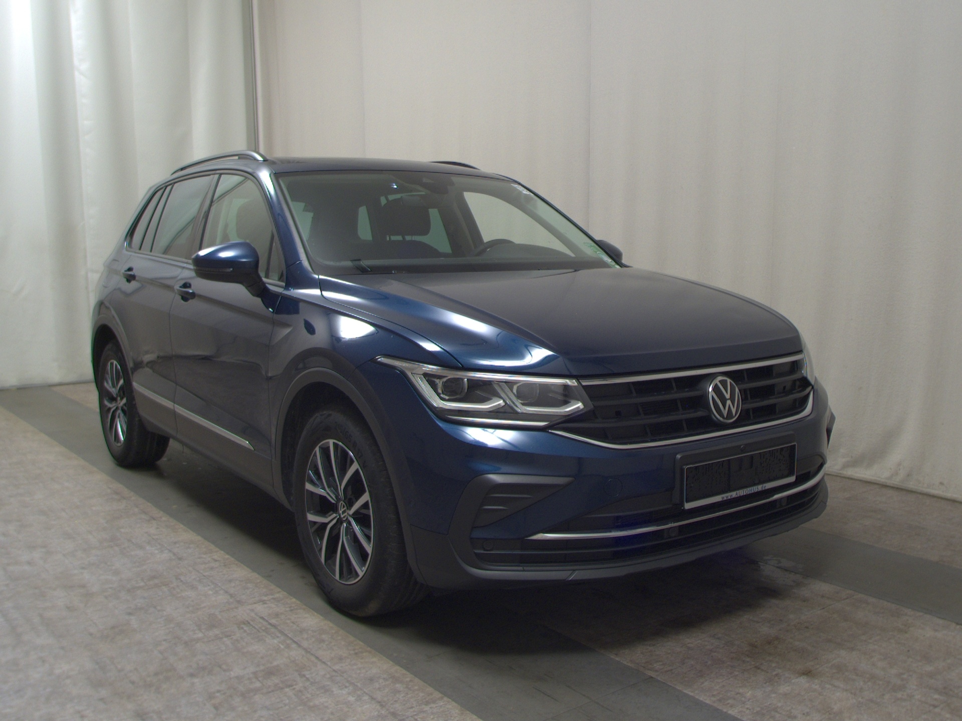 Volkswagen Tiguan 2.0 TDI Life Navi Matrix HuD Pano RfK 3