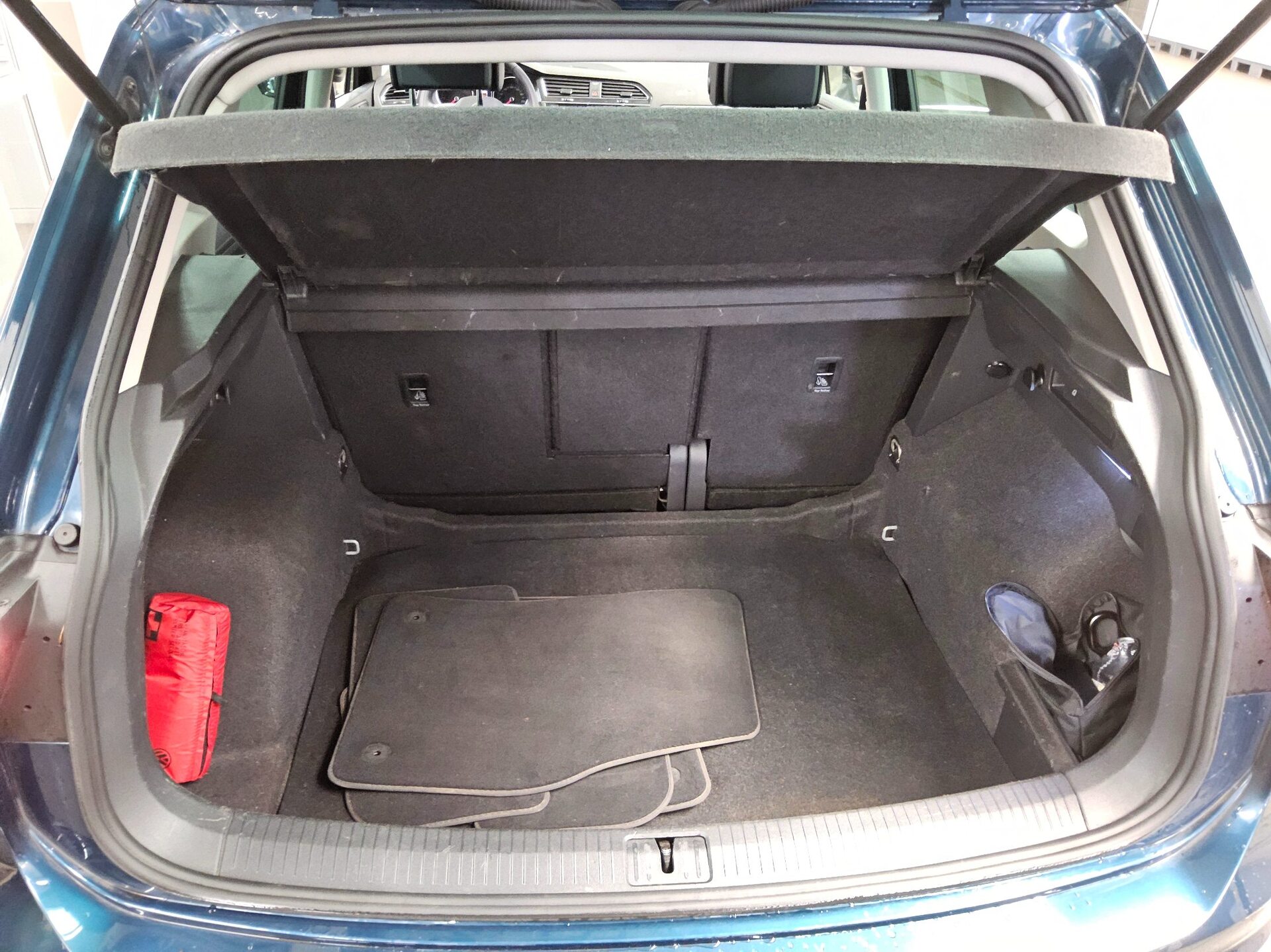 Volkswagen Tiguan 2.0 TDI Life Navi Matrix HuD Pano RfK 11
