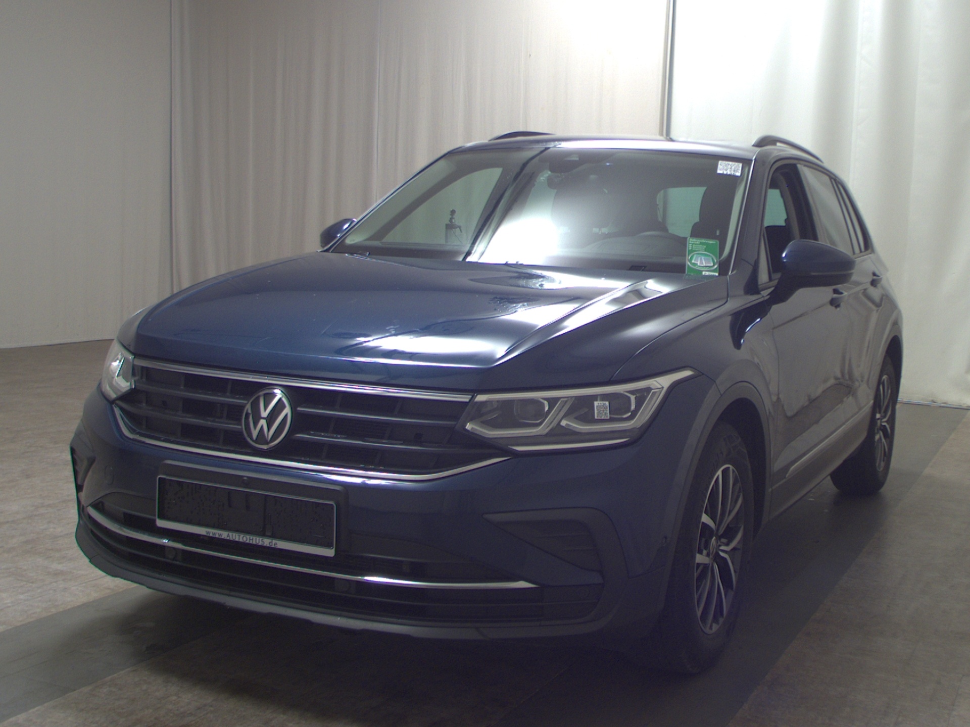 Volkswagen Tiguan 2.0 TDI Life Navi Matrix HuD Pano RfK 2