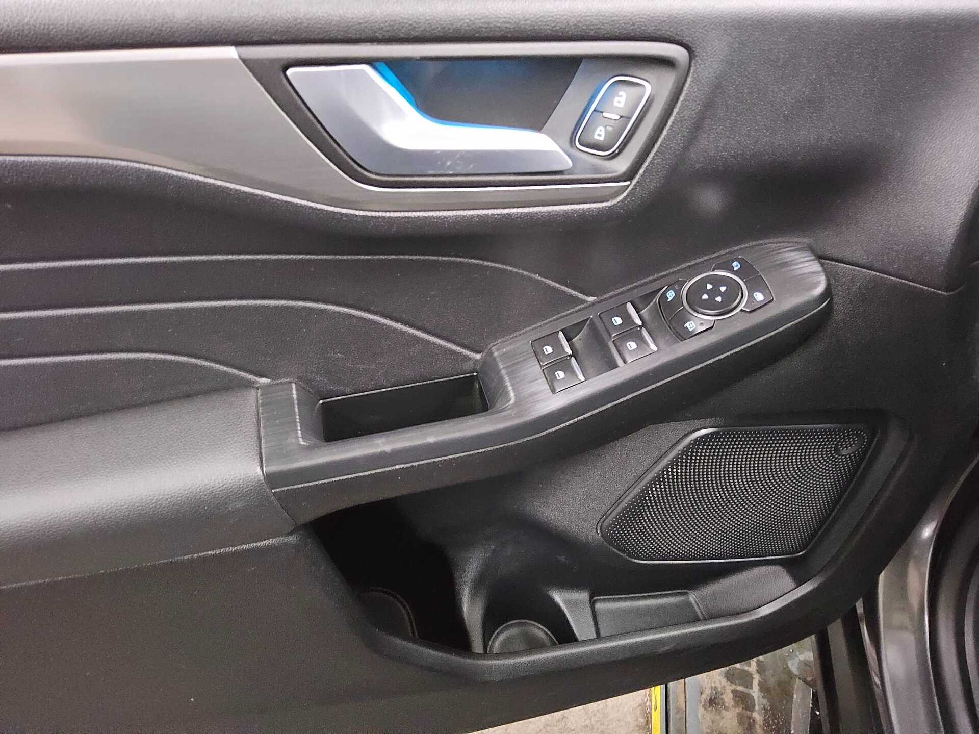 Ford Kuga 2.0 EB Titanium X T-Leder Navi LED HuD RFK 10