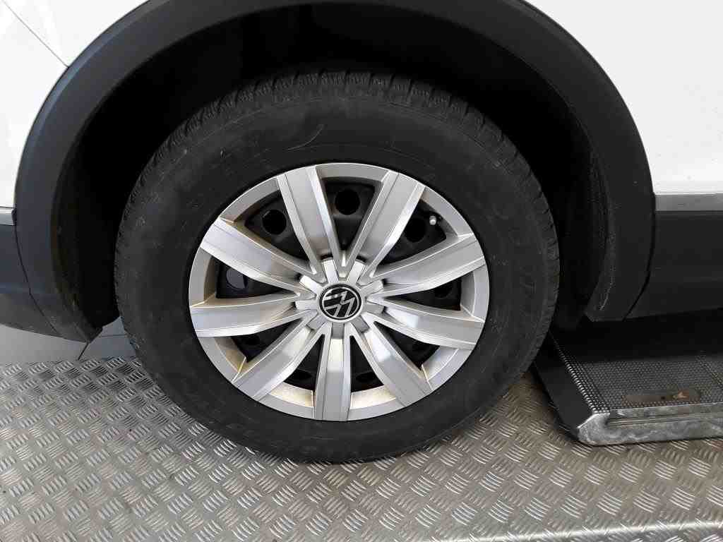 Volkswagen Tiguan 2.0 TDI Life Navi LED AHK ACC 12