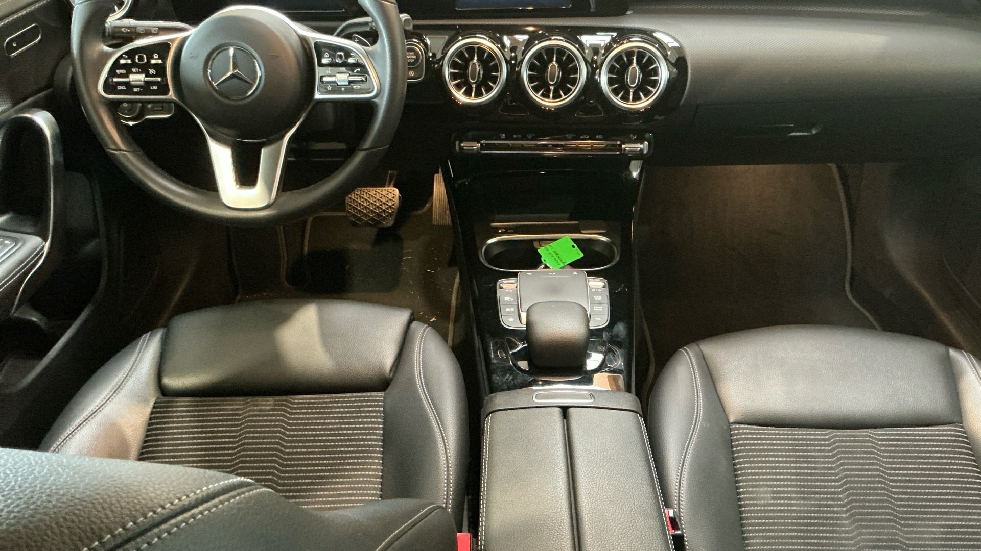 Mercedes-Benz CLA 200 SB d Progressive NAVI KLIMAAUT LED SHZ PDC 7