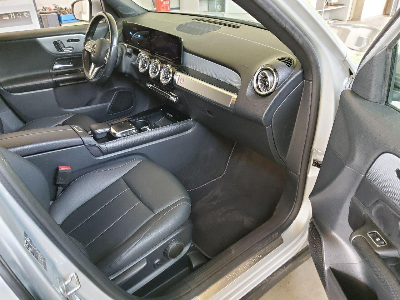 Mercedes-Benz GLB 220 d 4M Style NAVI LED LEDER SHZ AHK 3
