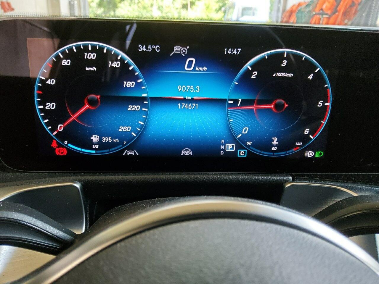 Mercedes-Benz GLB 220 d 4M Style NAVI LED LEDER SHZ AHK 4