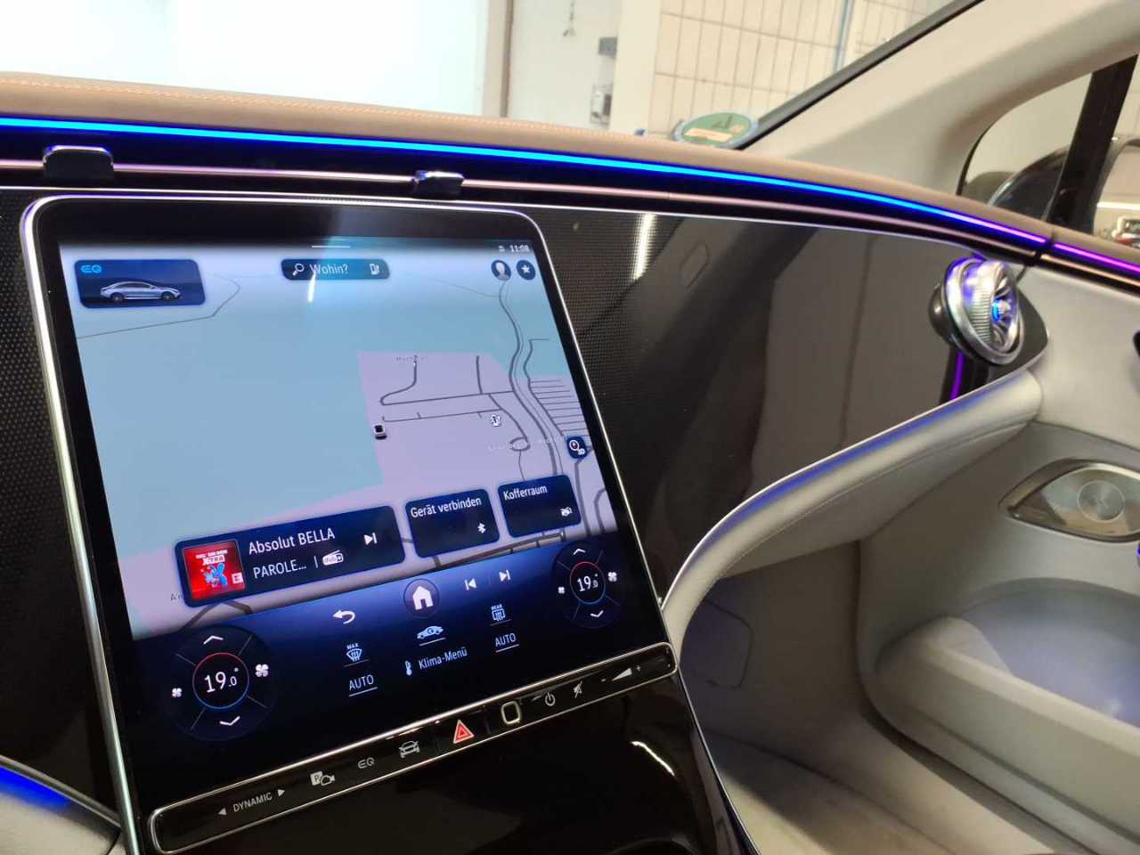 Mercedes-Benz EQE 300 LEDER NAVI KLIMAAUT LED PANO 10