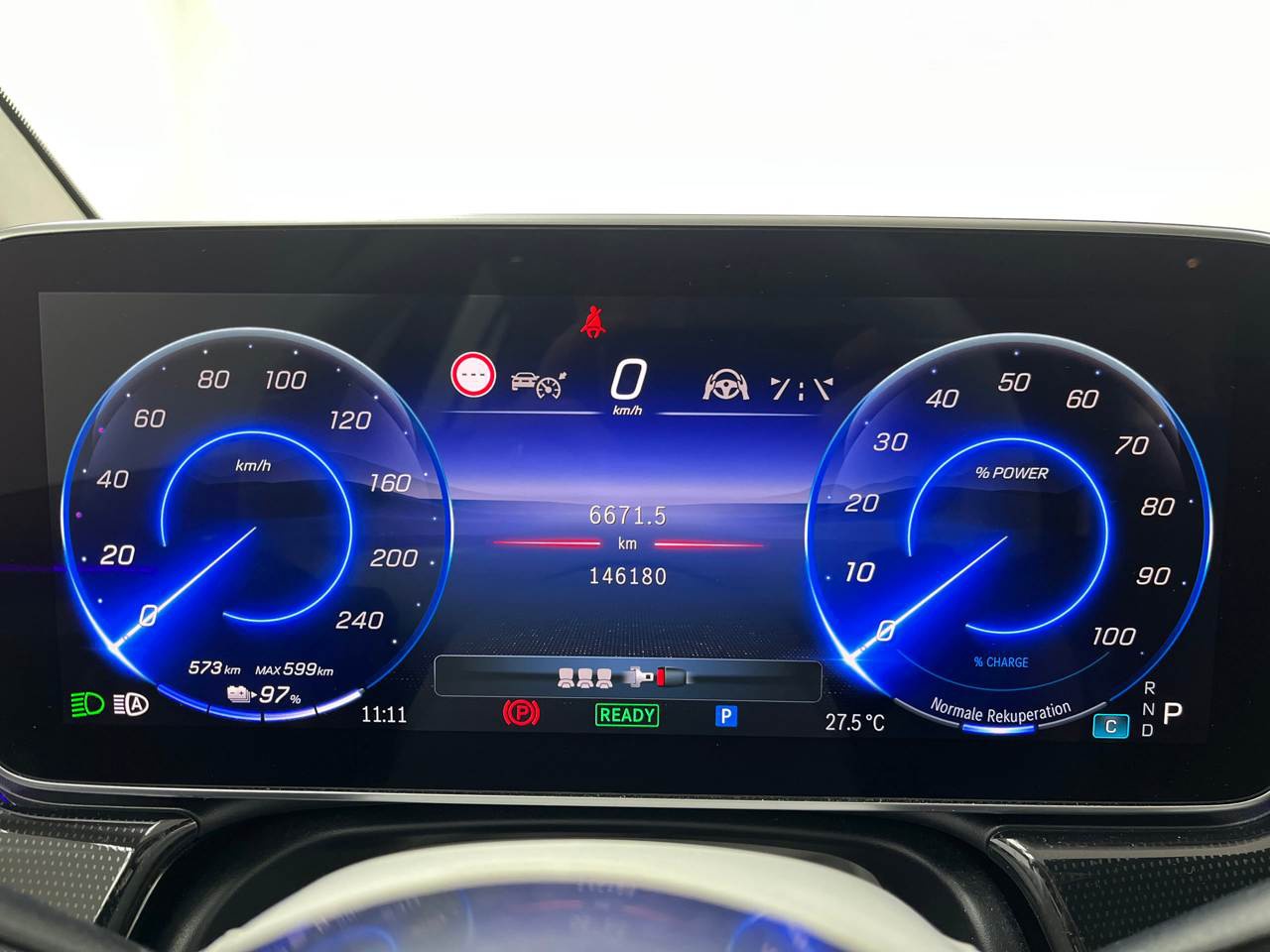 Mercedes-Benz EQE 300 LEDER NAVI KLIMAAUT LED PANO 7