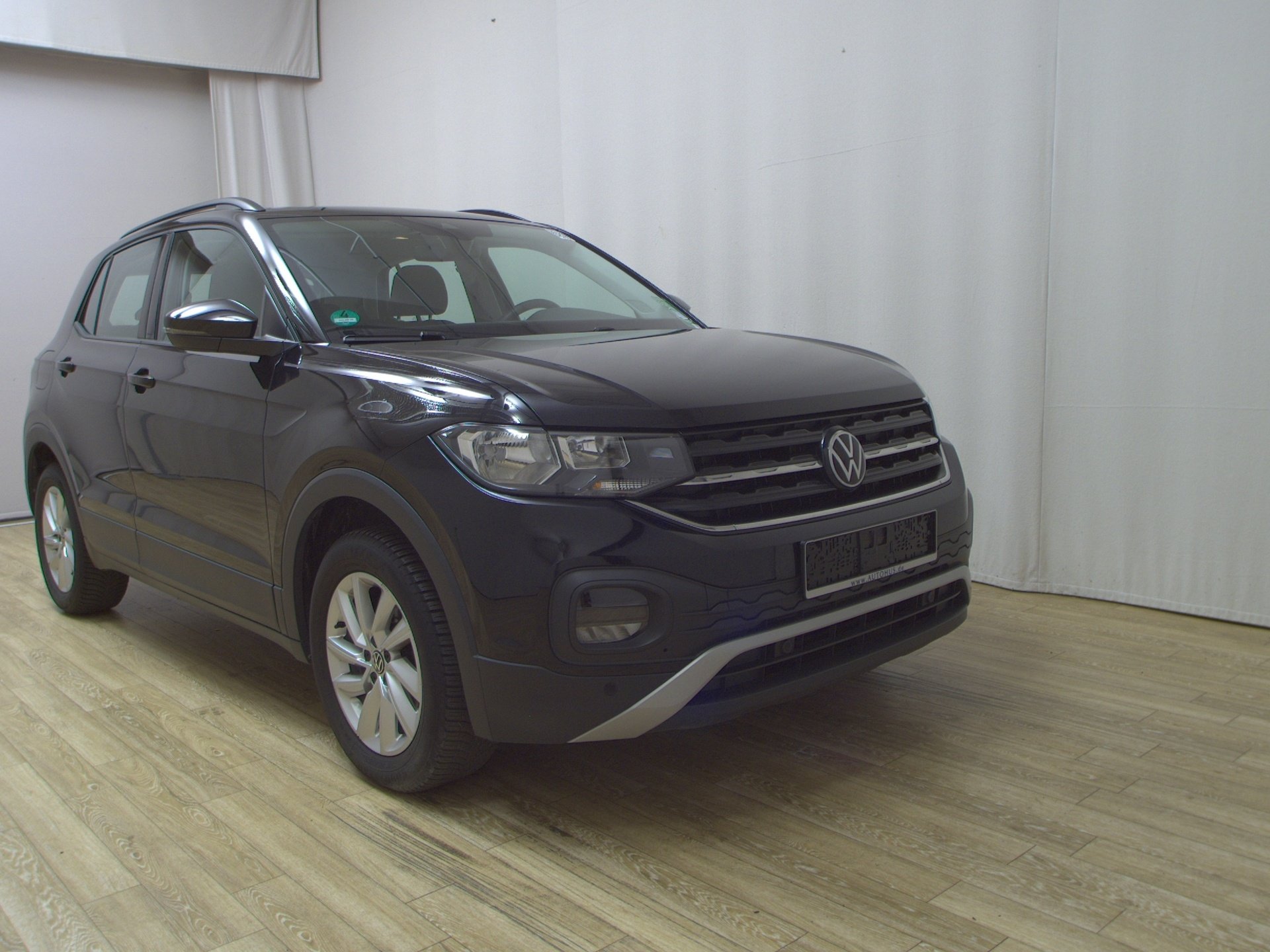 Volkswagen T-Cross 1.0 TSI Life Navi AID PDC ACC 3