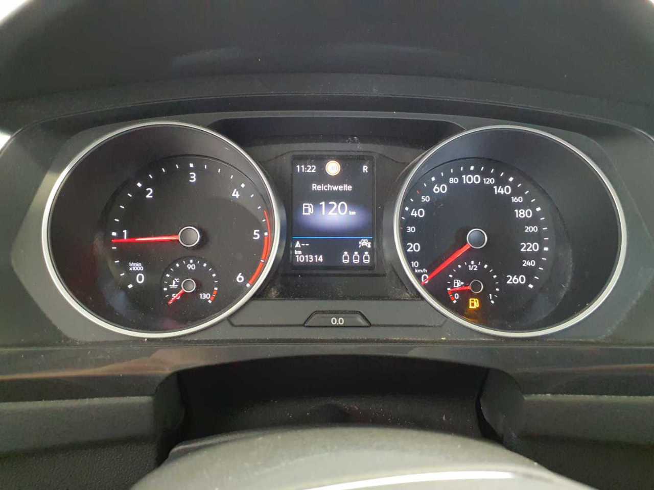 Volkswagen Tiguan 2.0 TDI Life NAVI LED SHZ PDC AHK 9