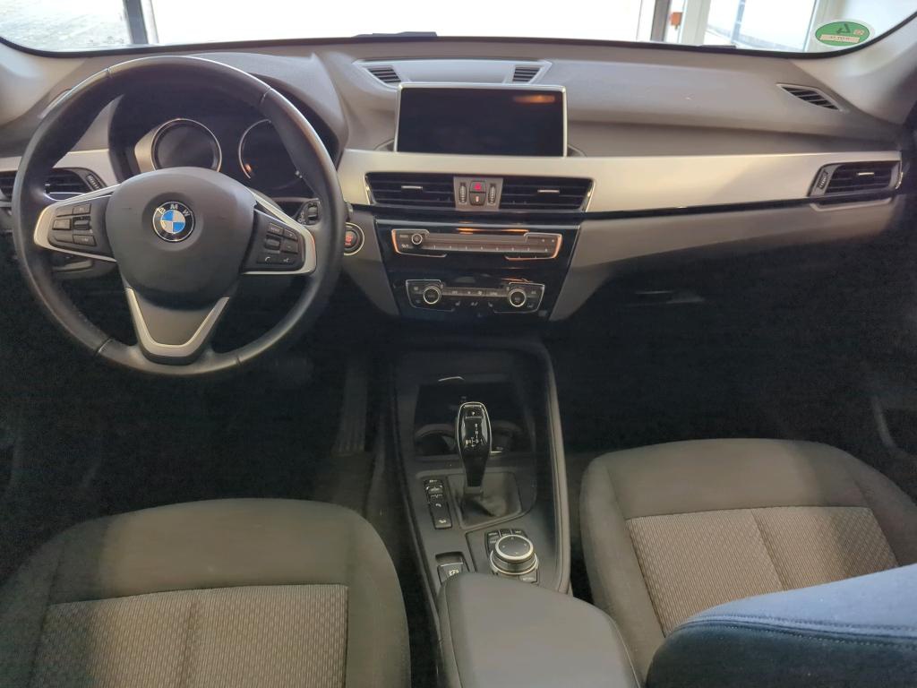 BMW X1 xDrive18d Advantage NAVI SHZ RFK 5