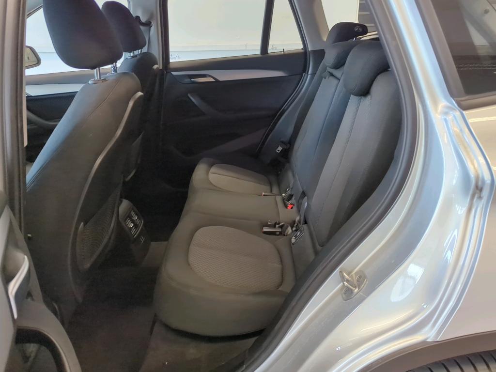 BMW X1 xDrive18d Advantage NAVI SHZ RFK 7
