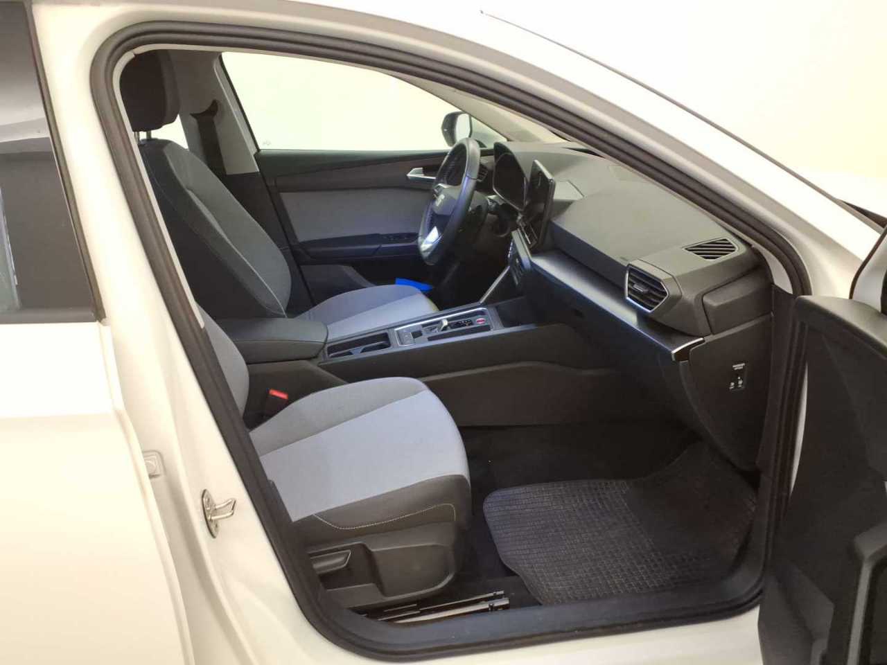 Seat Leon Sportstourer 2.0 TDI Style NAVI LED AID SHZ RFK 7