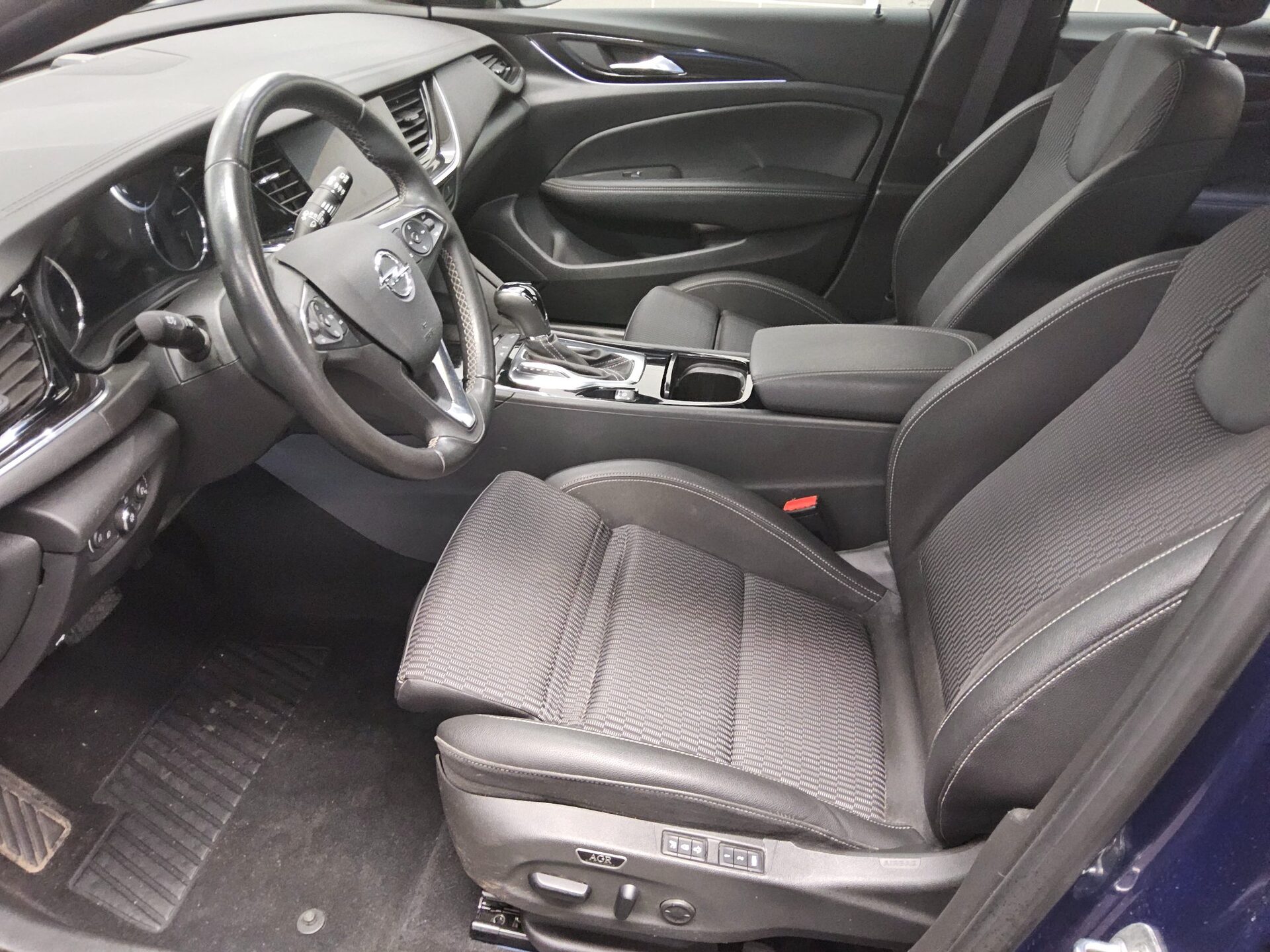 Opel Insignia ST 1.5 D Business Ed. Navi LED Shz PDC 8
