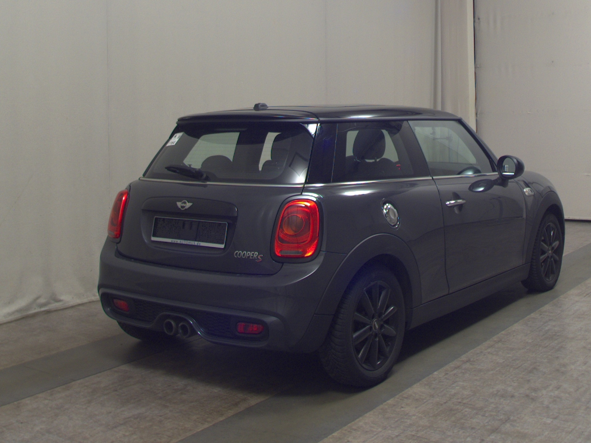 MINI Cooper S LED HU 02/2028 4