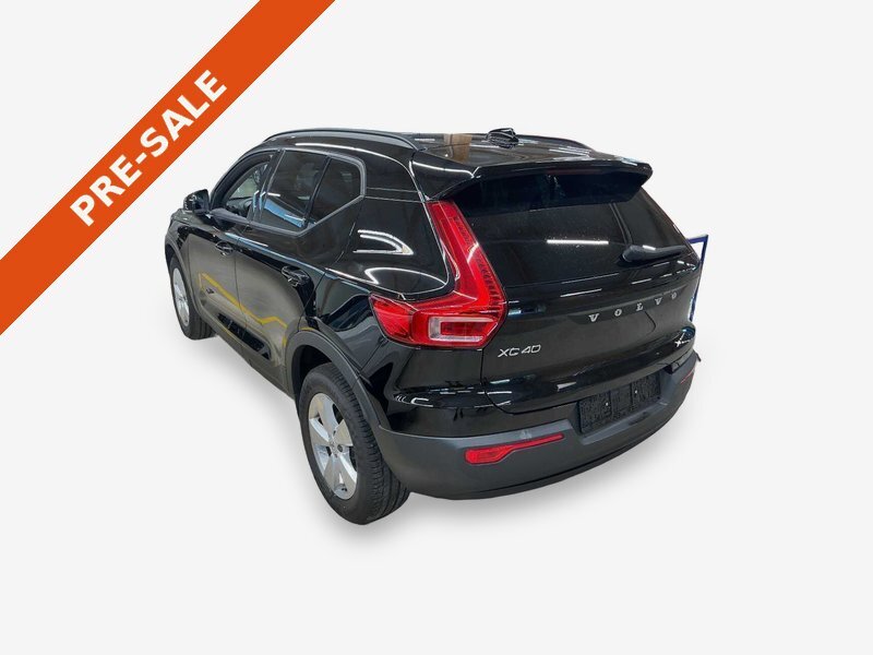 Volvo XC40 T2 Momentum NAVI LED el.Heck PDC 3