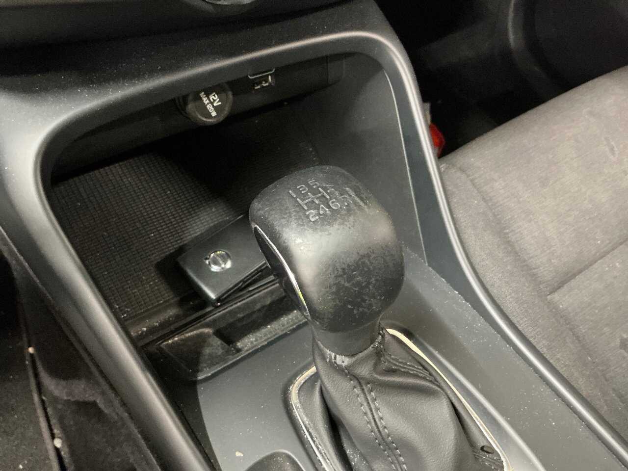 Volvo XC40 T2 Momentum NAVI LED el.Heck PDC 9