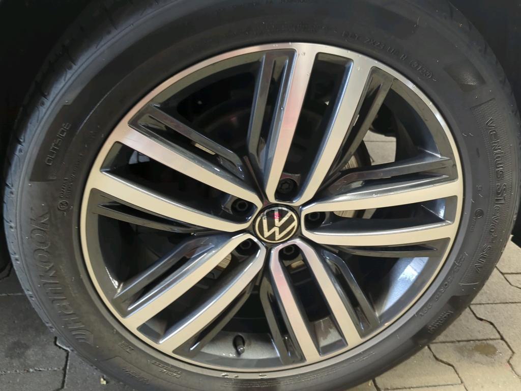 Volkswagen Tiguan 2.0 TDI Elegance NAVI LED AID LEDER Shz 12