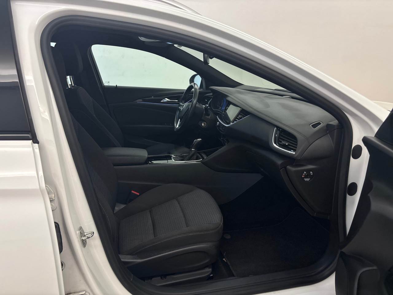 Opel Insignia ST 1.5 D Elegance NAVI LED SHZ AHK RFK 6