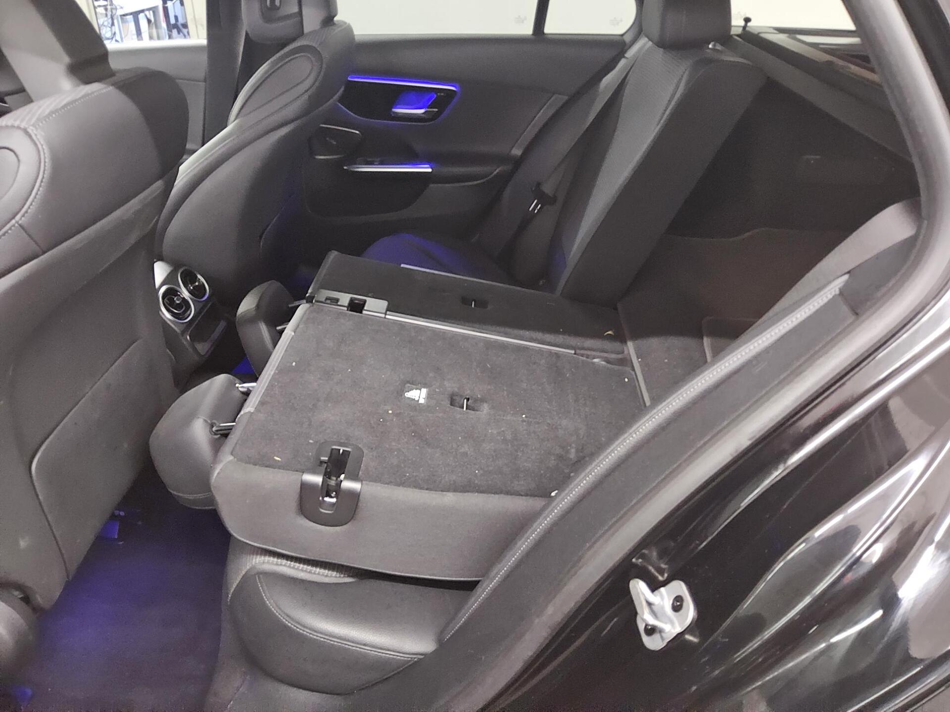 Mercedes-Benz C 200 T d Avantgarde Navi LED Shz Sound RFK 13