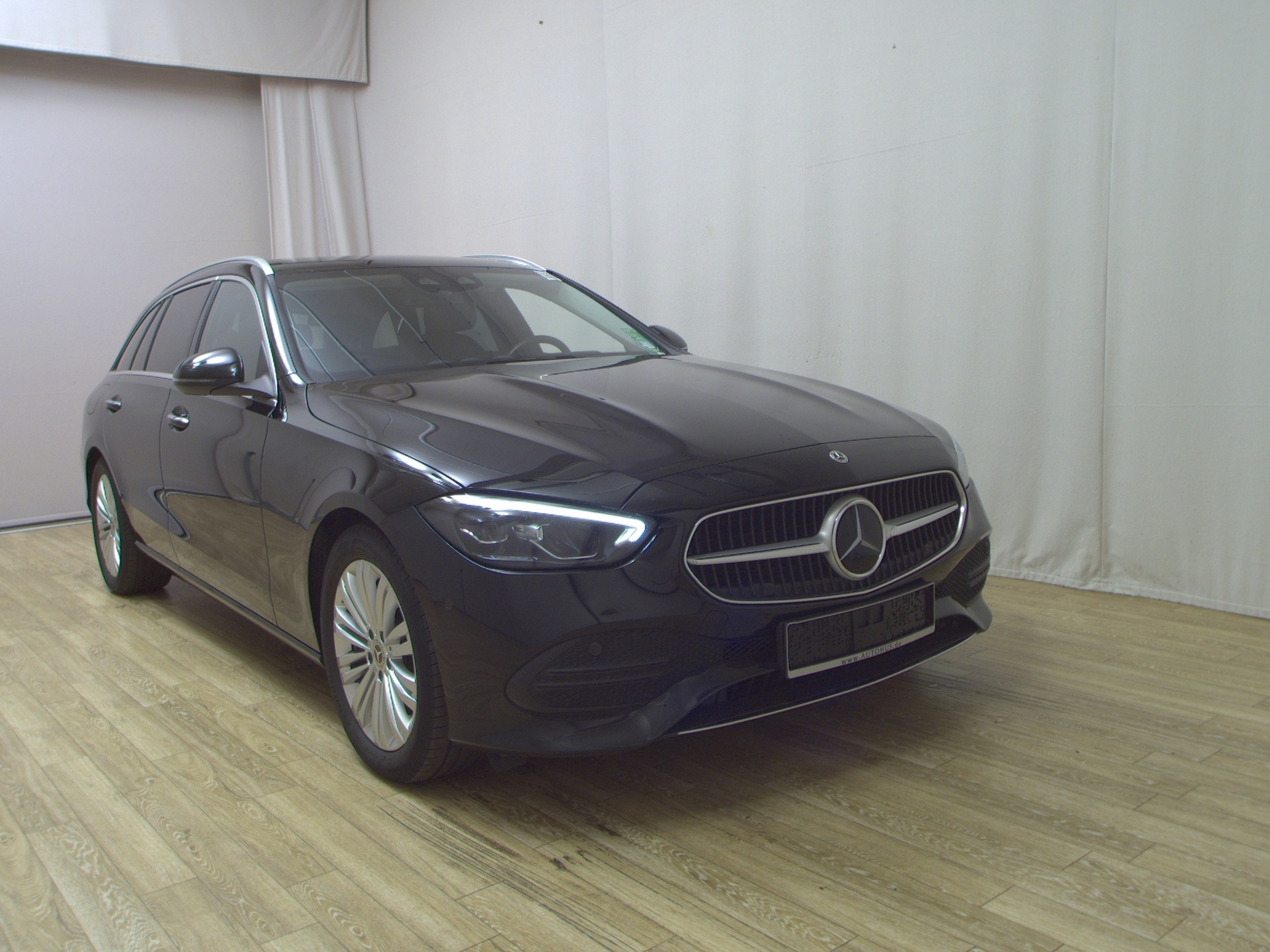 Mercedes-Benz C 200 T d Avantgarde Navi LED Shz Sound RFK 3