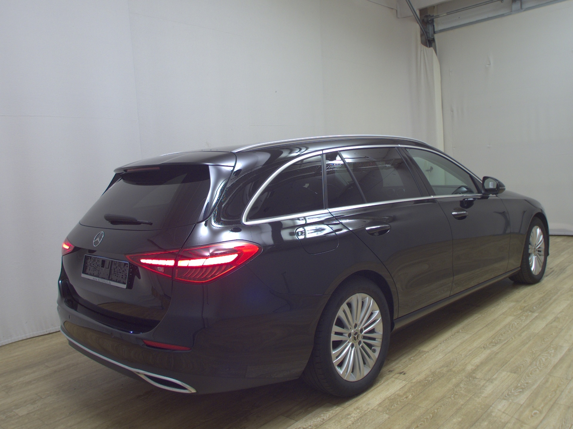 Mercedes-Benz C 200 T d Avantgarde Navi LED Shz Sound RFK 4