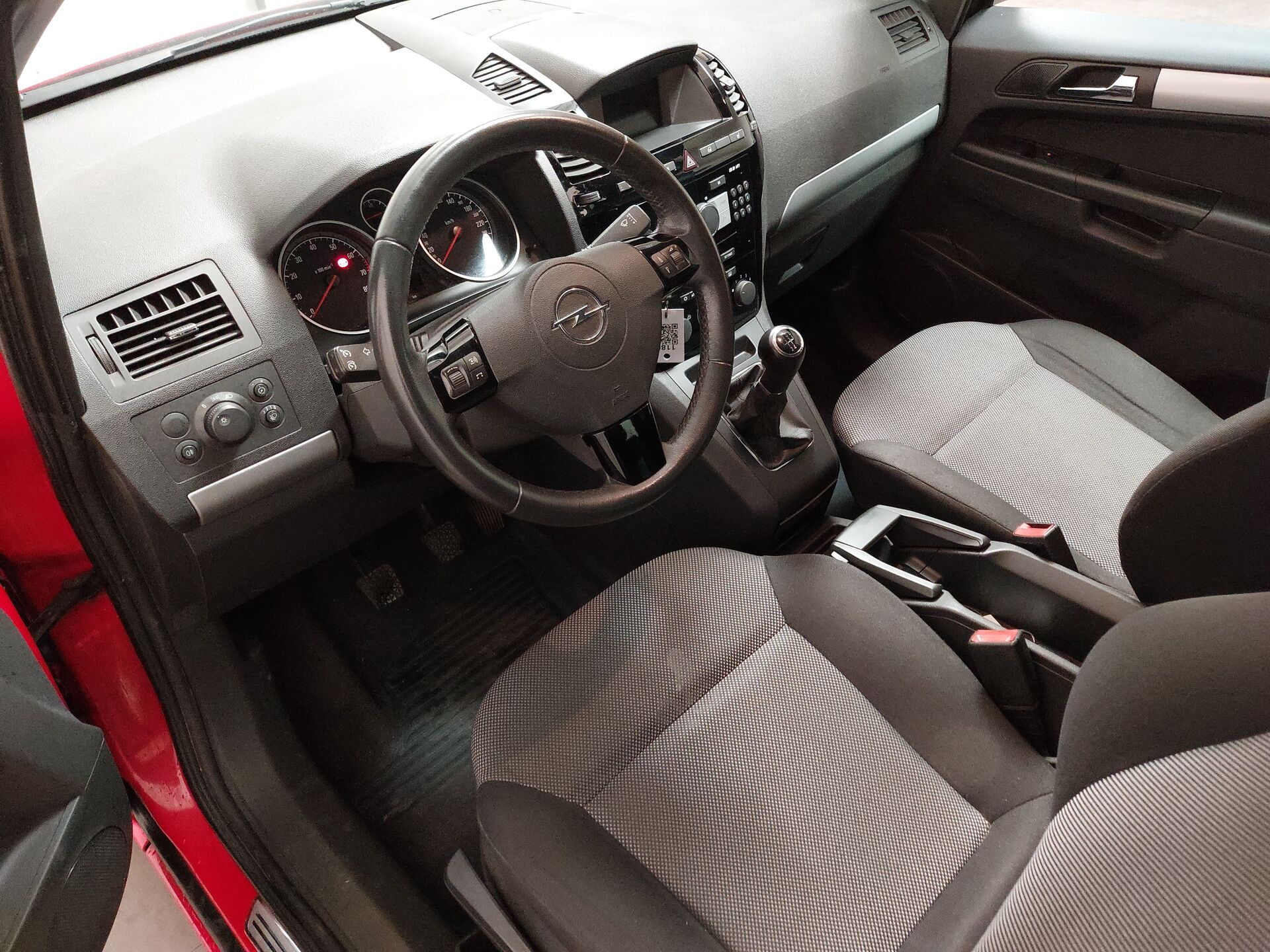 Opel Zafira 111 Jahre SHZ PDC AHK LEDER 8