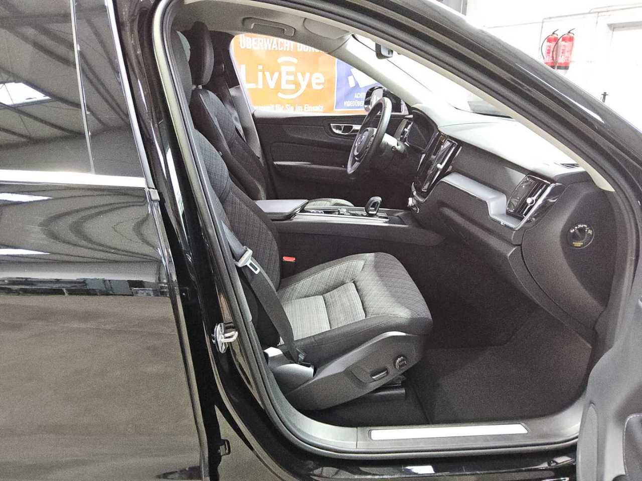 Volvo XC60 B4 D Core RFK 4