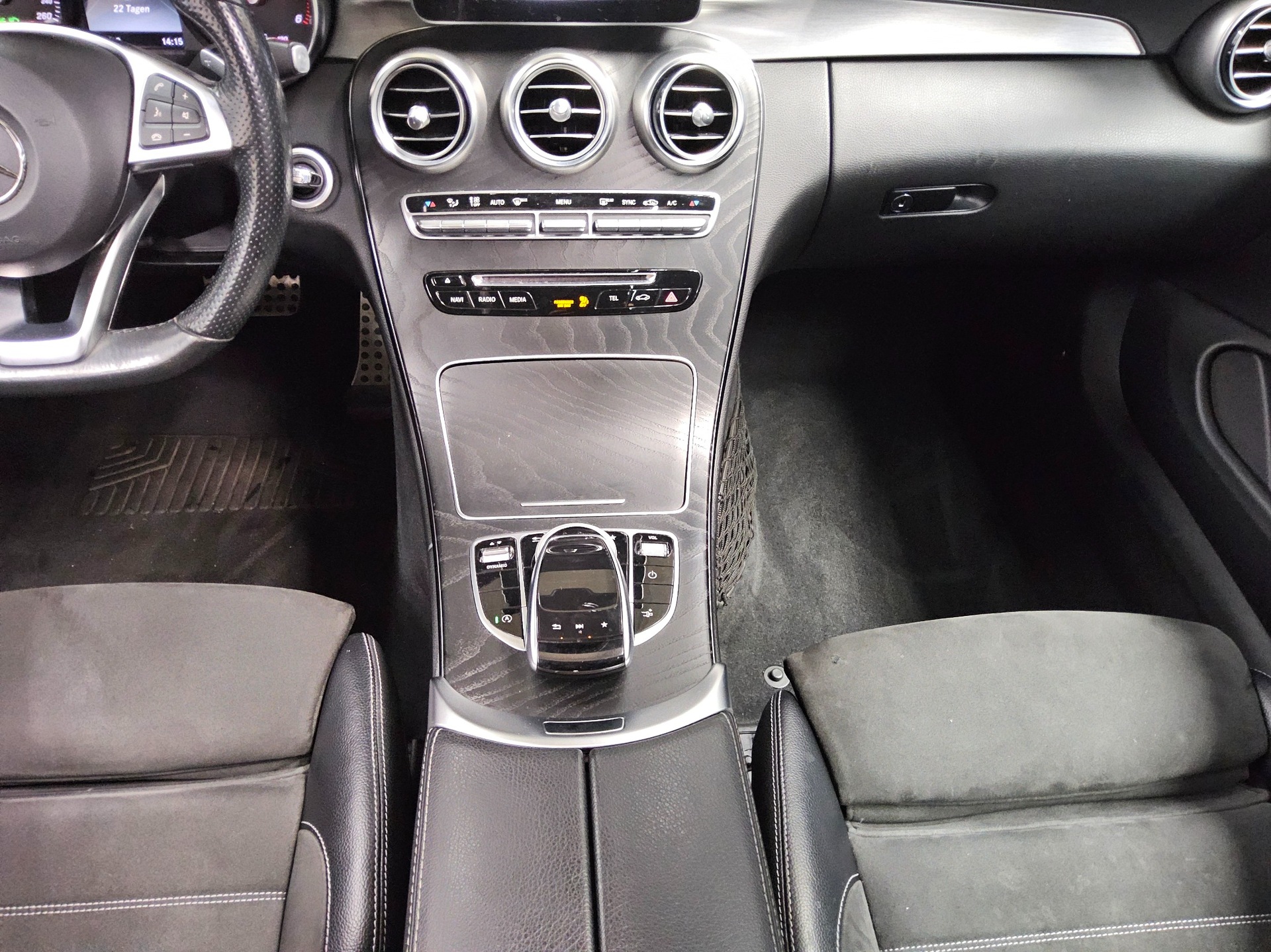 Mercedes-Benz C 220 Coupé d AMG-Line Navi LED Pano Distronic+ 6