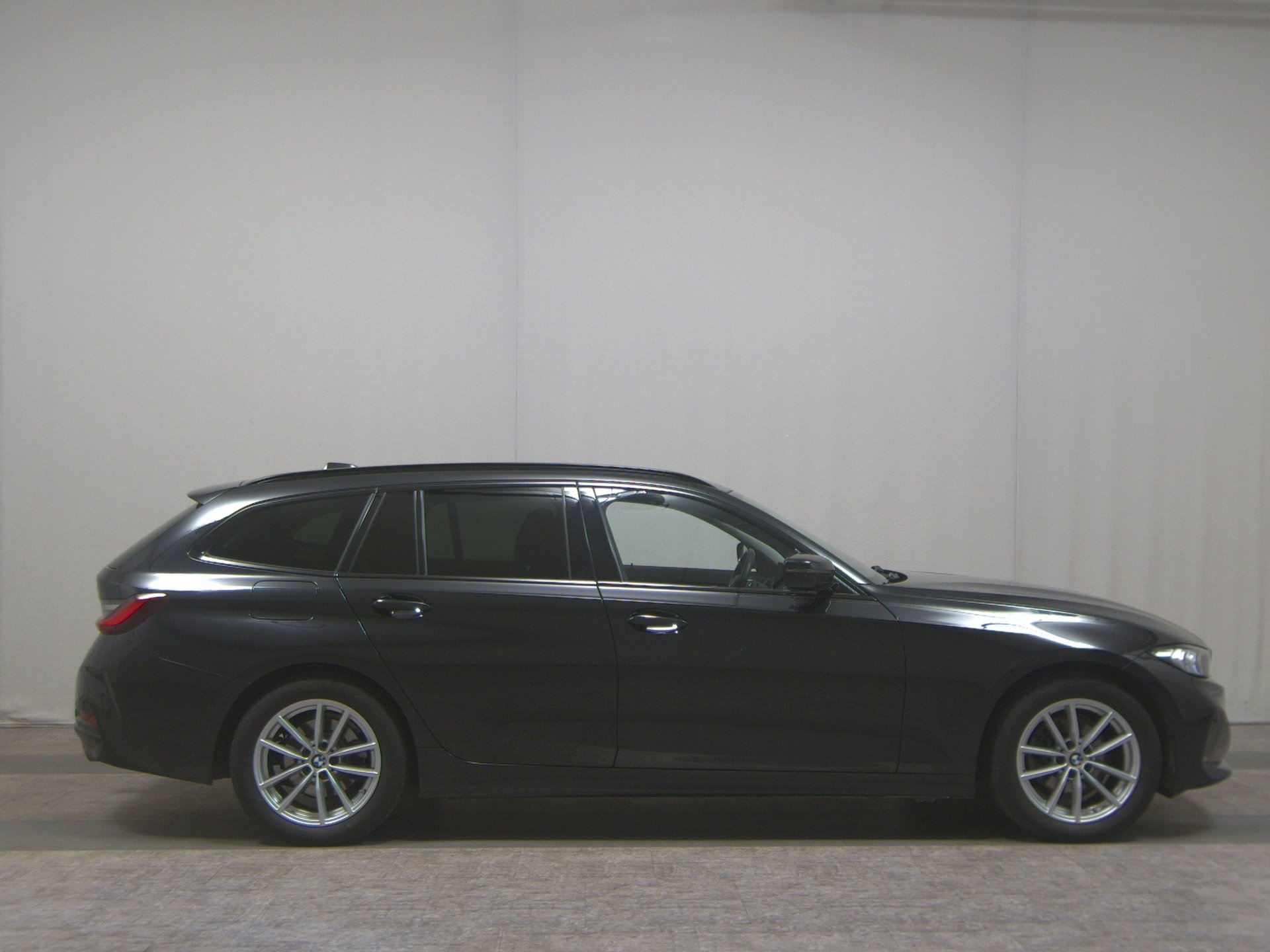 BMW 320dA Touring Navi LED HiFi AHK PDC Shz Tempomat
