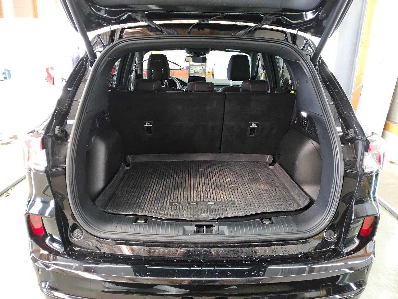 Ford Kuga 2.0 EB ST-Line NAVI LED 4xSHZ el.Heck RFK 11