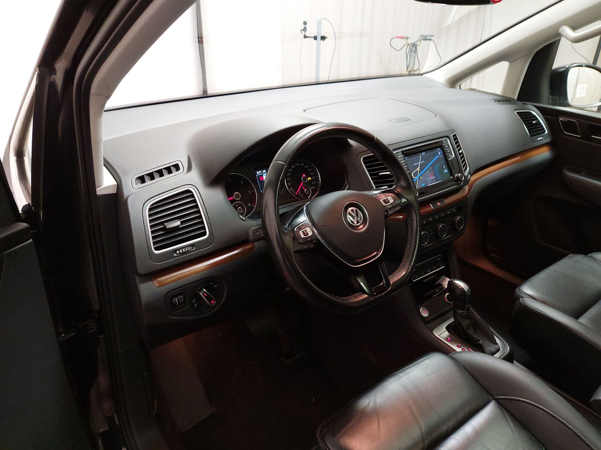 Volkswagen Sharan Highline NAVI KLIMAAUT SHZ RFK ACC 8