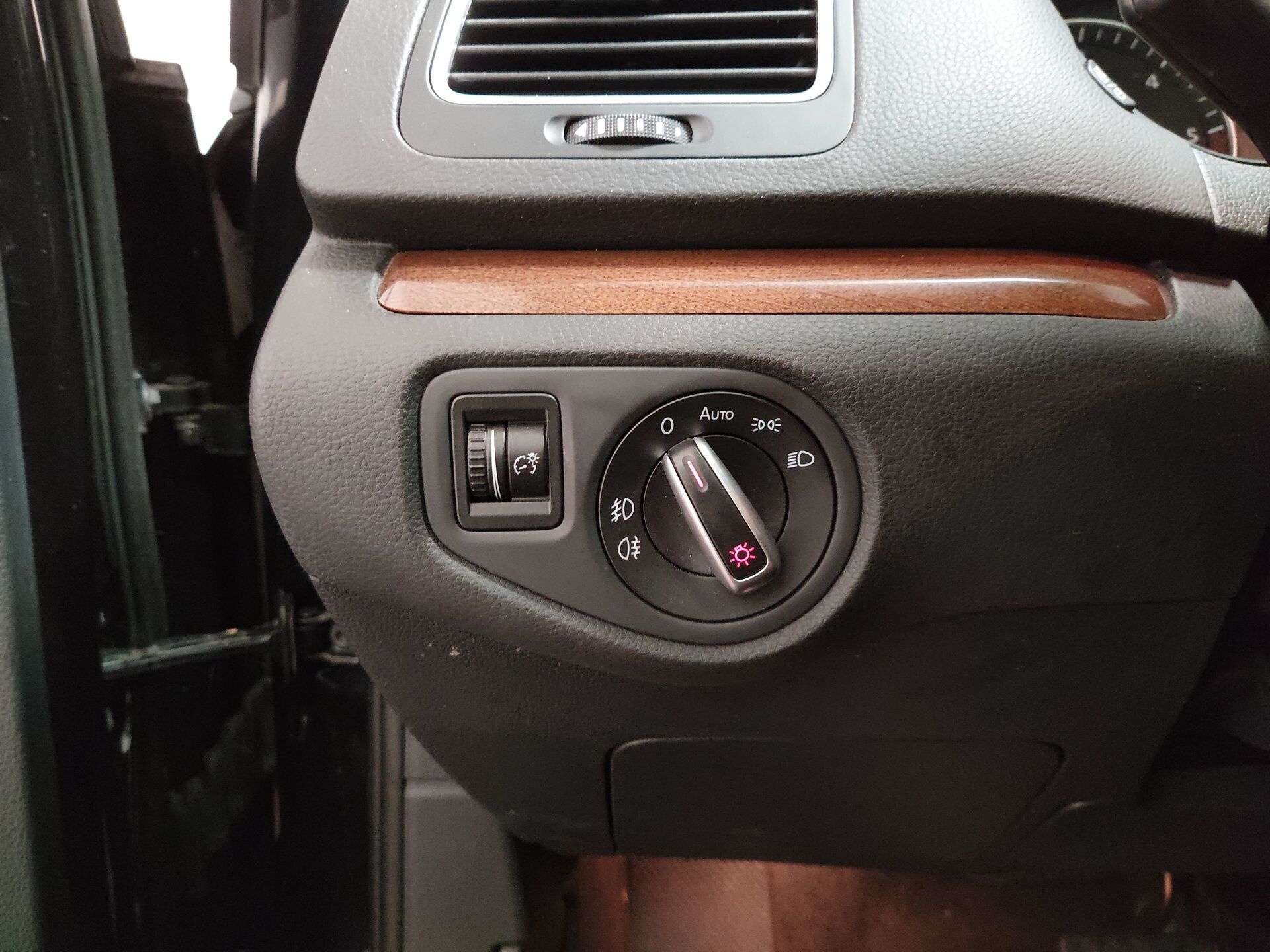 Volkswagen Sharan Highline NAVI KLIMAAUT SHZ RFK ACC 9