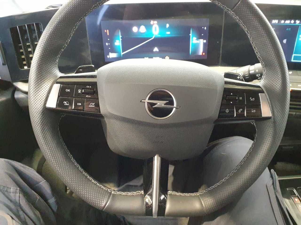 Opel Astra ST 1.5 D Business Elegance Navi LED RFK 8