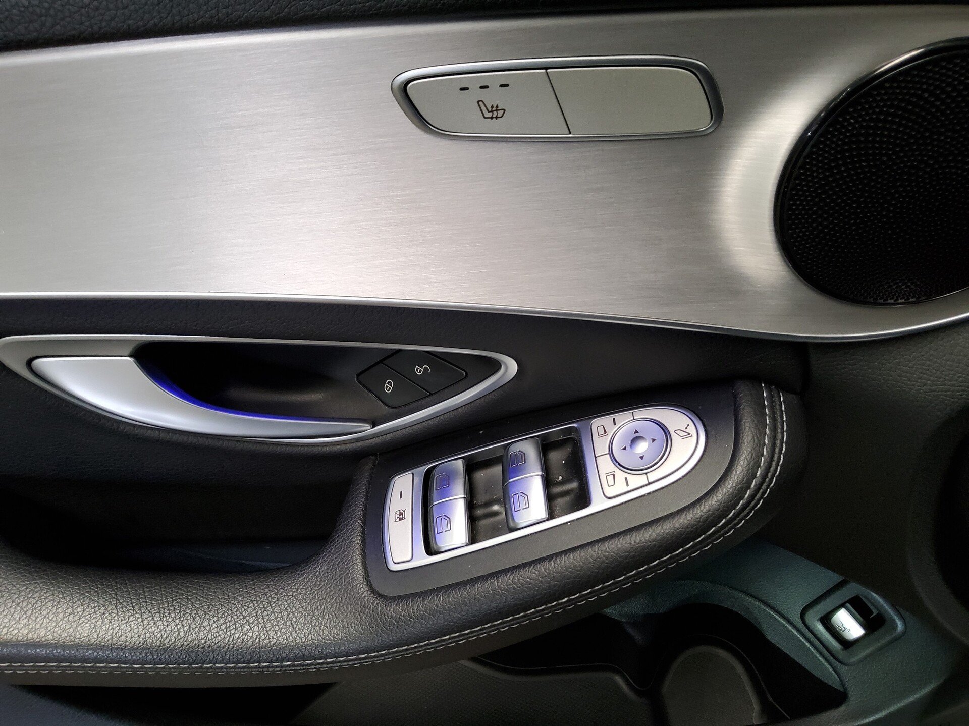 Mercedes-Benz C 220 d Avantgarde Navi Multibeam RFK StHzg Shz 9