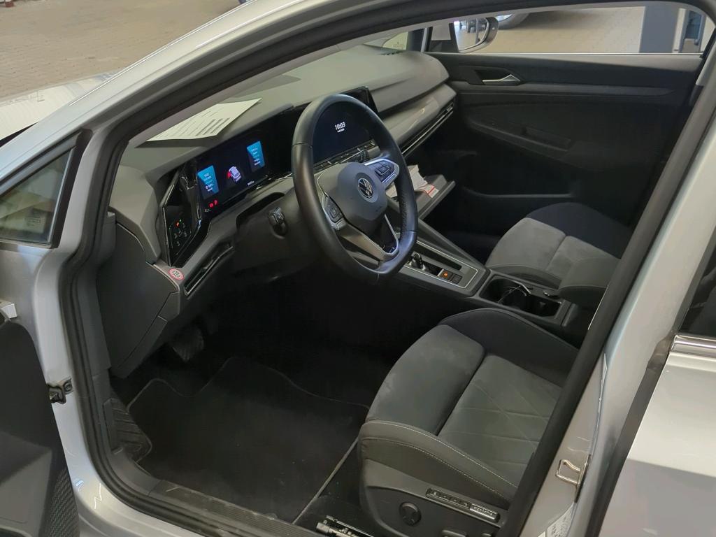 Volkswagen Golf-8 Var. 2.0 TDI Style Navi LED DC Memory 5