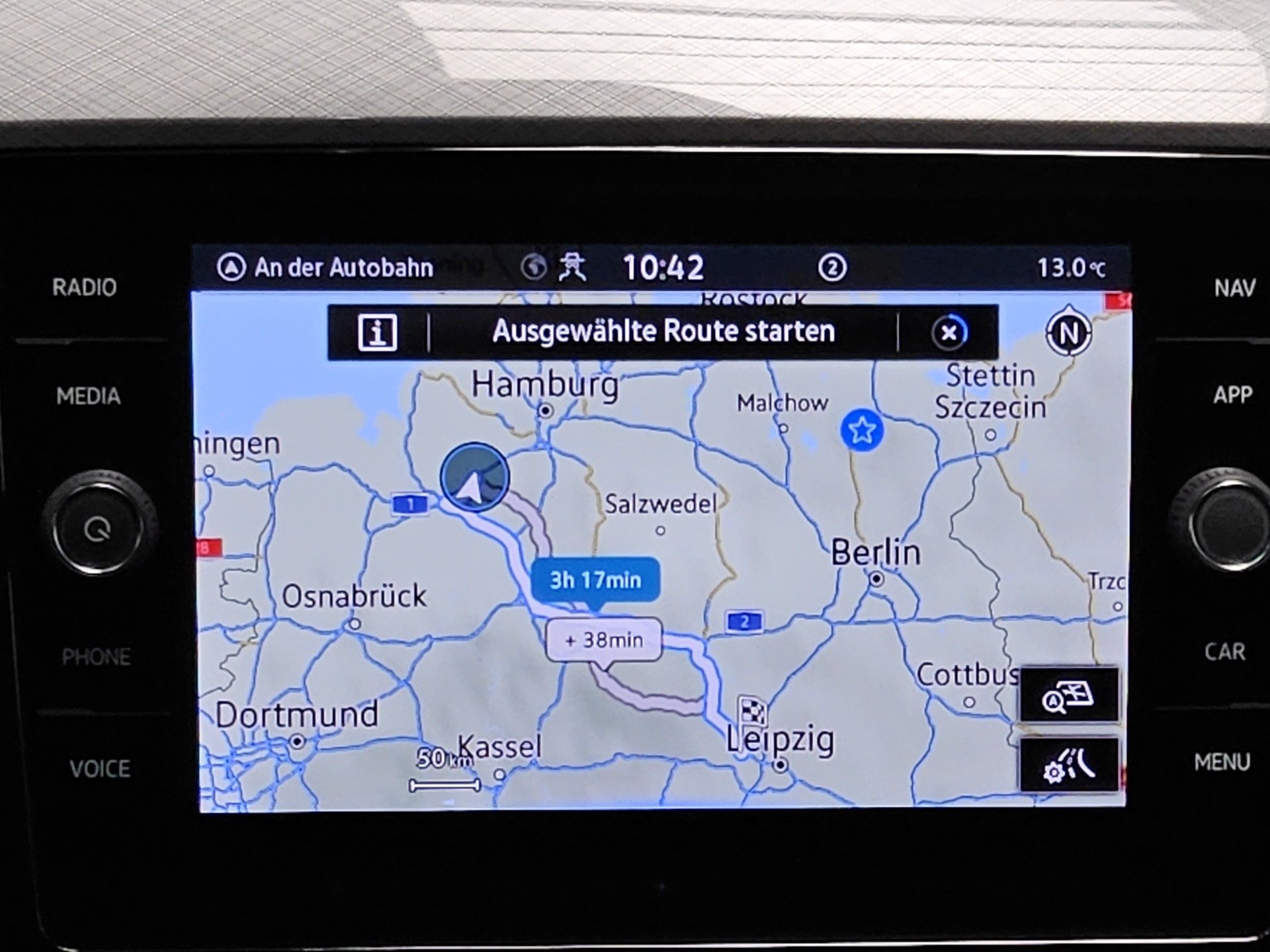 Volkswagen Passat Var. 2.0 TDI Business Navi LED AID RfK 7